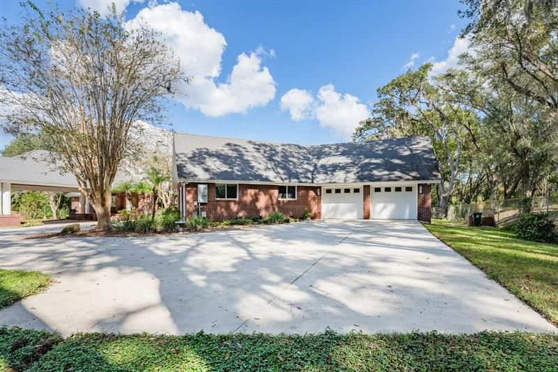 Recently Sold: $1,775,000 (6 beds, 4 baths, 7548 Square Feet)