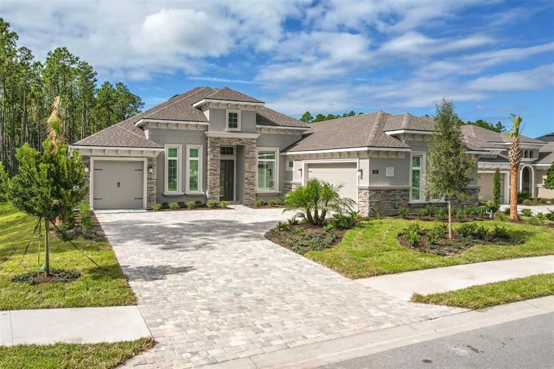 Recently Sold: $950,000 (4 beds, 3 baths, 2813 Square Feet)