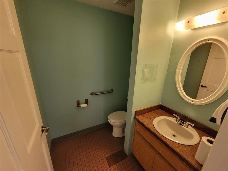 最近售出: $24,480 (0 贝兹, 0 浴室, 1580 平方英尺)