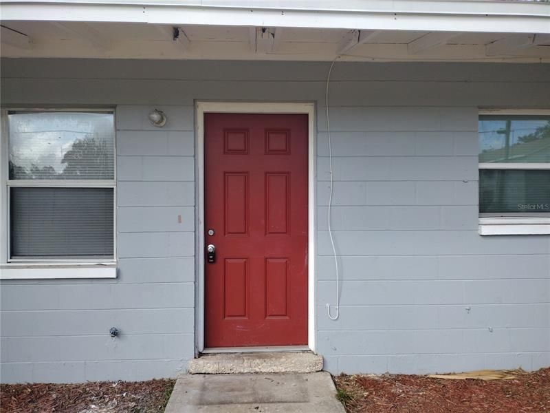 Recently Rented: $1,100 (2 beds, 1 baths, 720 Square Feet)