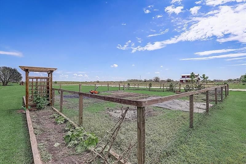 Vendido Recientemente: $635,000 (3 camas, 2 baños, 1457 Pies cuadrados)