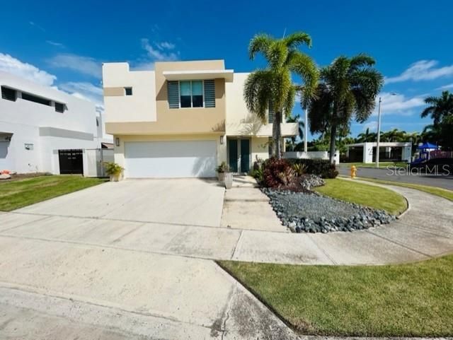 Recently Sold: $410,000 (4 beds, 2 baths, 2530 Square Feet)