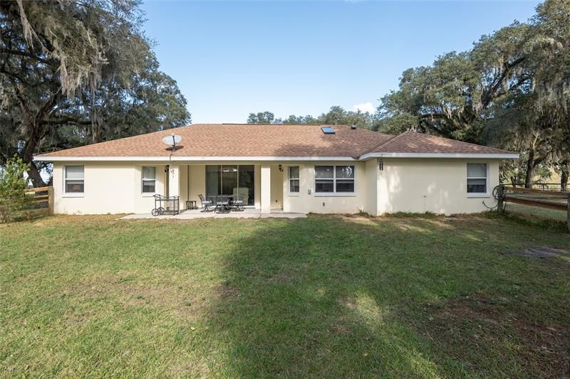 Recently Sold: $993,000 (3 beds, 2 baths, 1821 Square Feet)