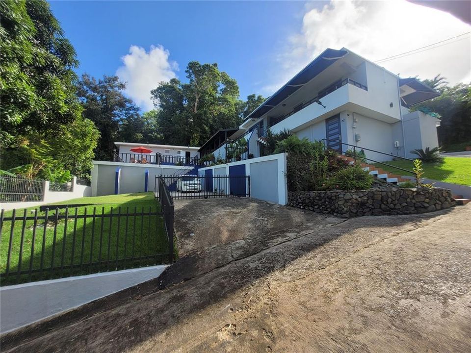 Vendido Recientemente: $375,000 (3 camas, 3 baños, 2022 Pies cuadrados)