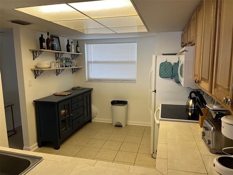 Recently Rented: $7,000 (2 beds, 1 baths, 1010 Square Feet)