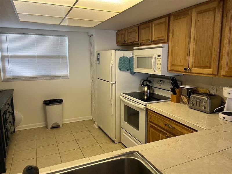 Recently Rented: $7,000 (2 beds, 1 baths, 1010 Square Feet)