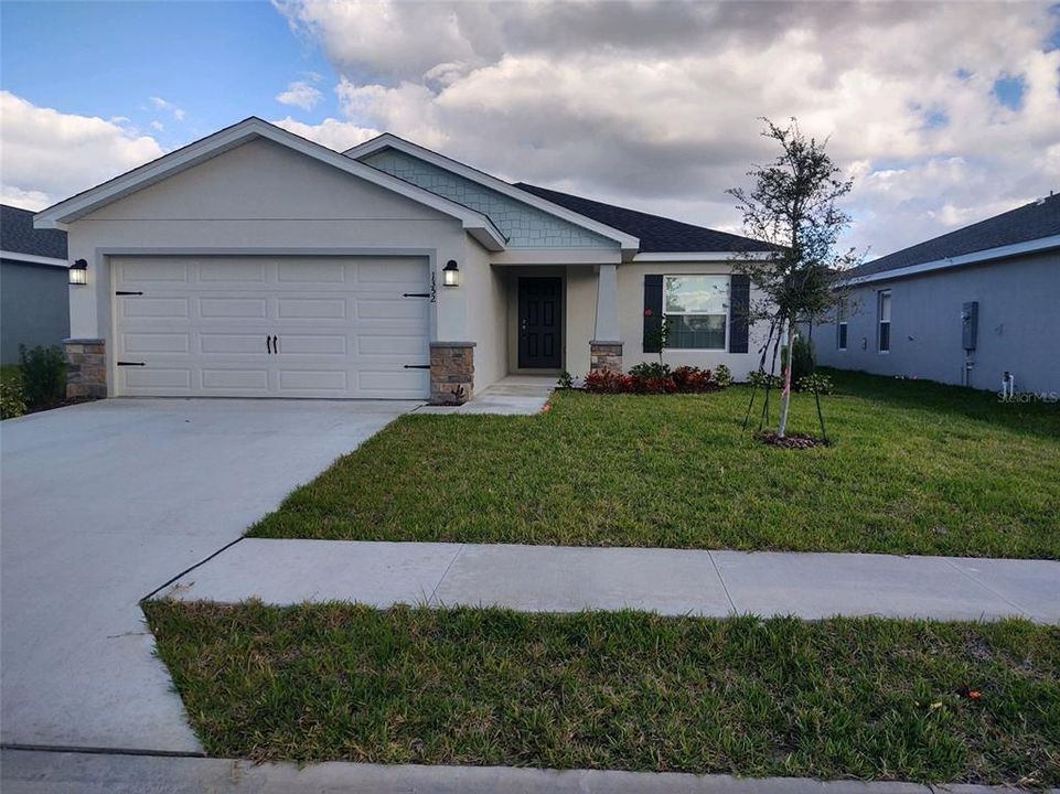 Recently Sold: $313,282 (4 beds, 2 baths, 1597 Square Feet)