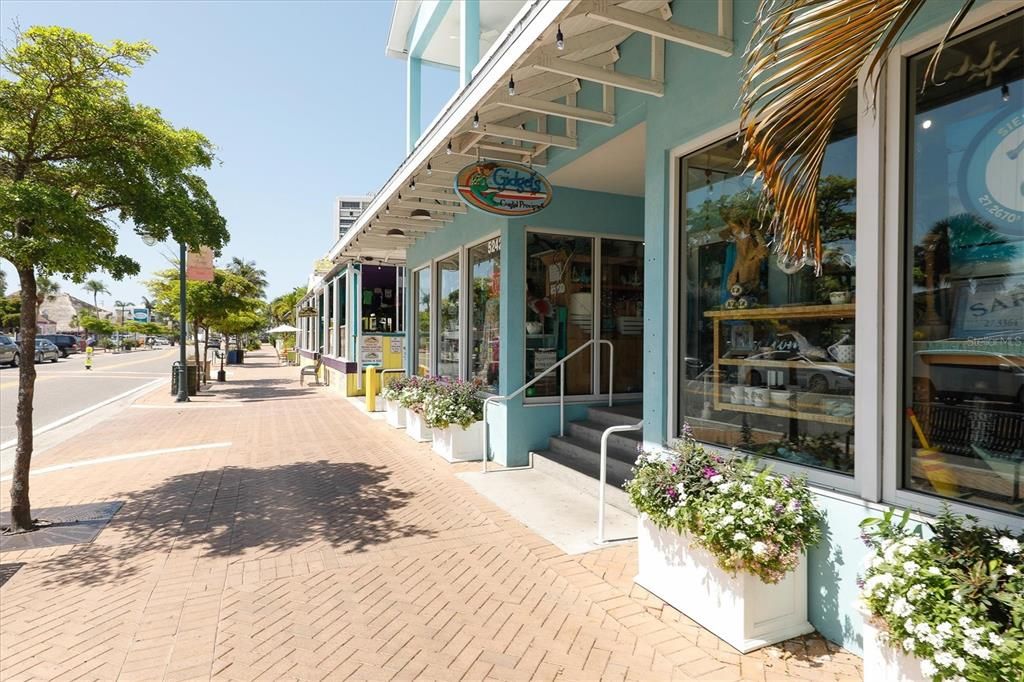 SIESTA KEY VILLAGE