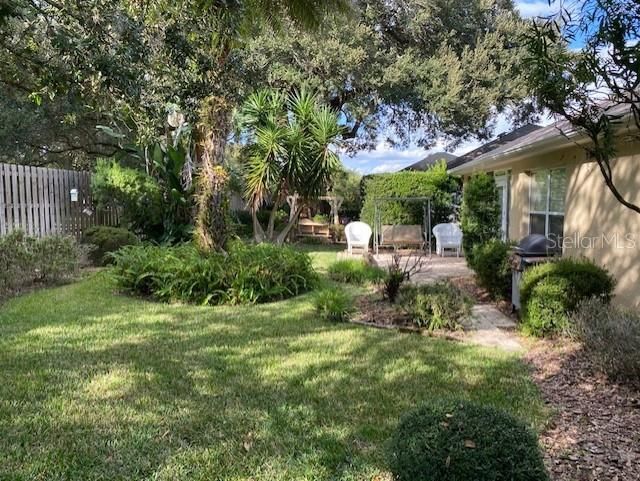 Recently Sold: $289,900 (2 beds, 2 baths, 1346 Square Feet)
