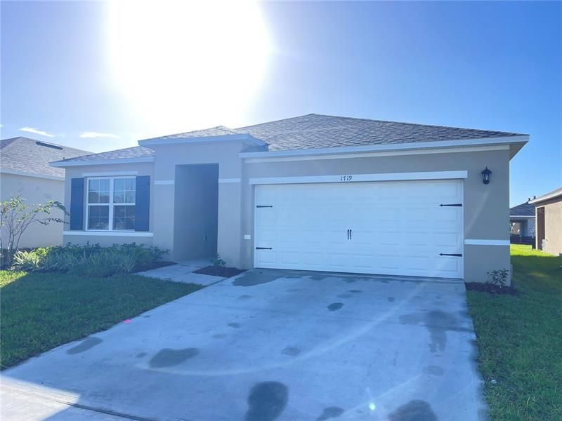 Recently Sold: $422,990 (3 beds, 2 baths, 1676 Square Feet)