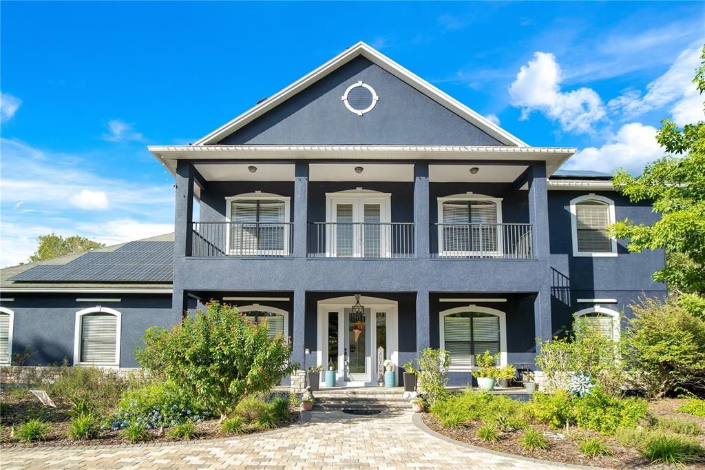 Недавно продано: $1,199,000 (6 спален, 5 ванн, 4812 Квадратных фут)