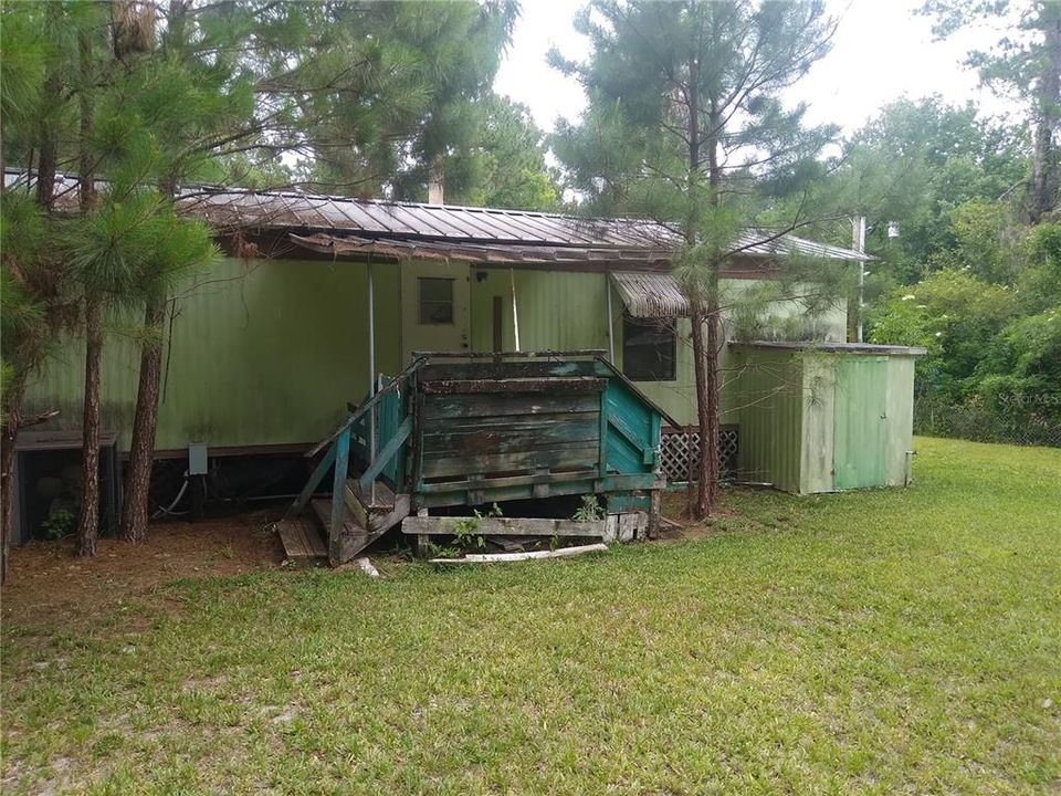 For Sale: $99,000 (2 beds, 2 baths, 770 Square Feet)