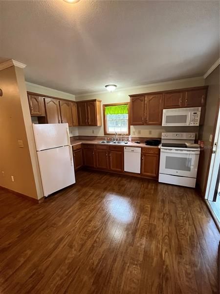 Recently Sold: $225,000 (2 beds, 1 baths, 720 Square Feet)
