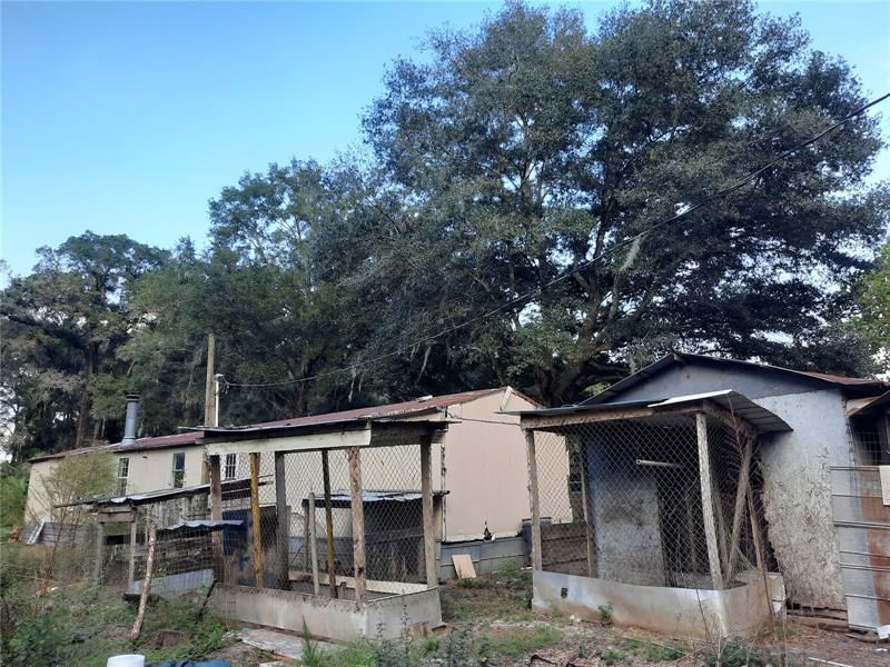Recently Sold: $79,999 (3 beds, 2 baths, 1064 Square Feet)