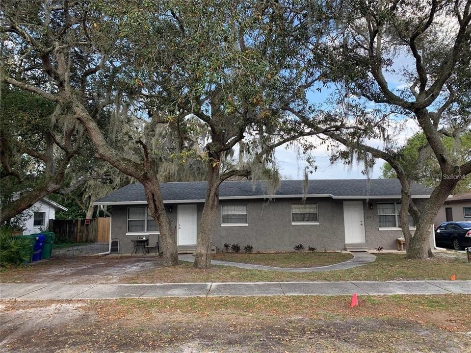 Vendido Recientemente: $420,000 (4 camas, 0 baños, 1404 Pies cuadrados)
