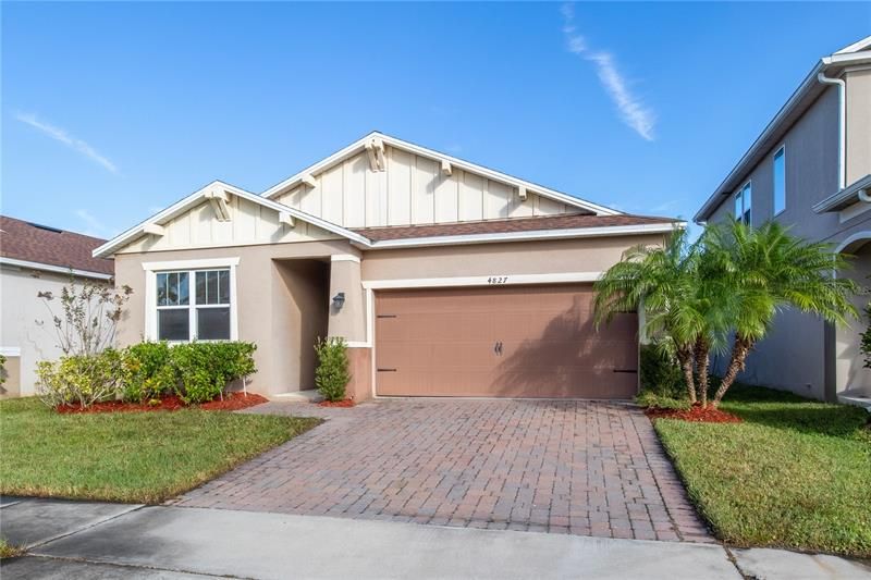 Recently Sold: $430,000 (4 beds, 2 baths, 1973 Square Feet)