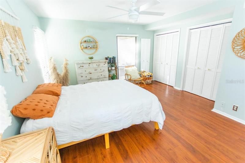 Recently Rented: $3,300 (2 beds, 2 baths, 2129 Square Feet)