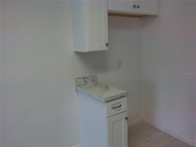 Recently Rented: $1,200 (2 beds, 1 baths, 900 Square Feet)