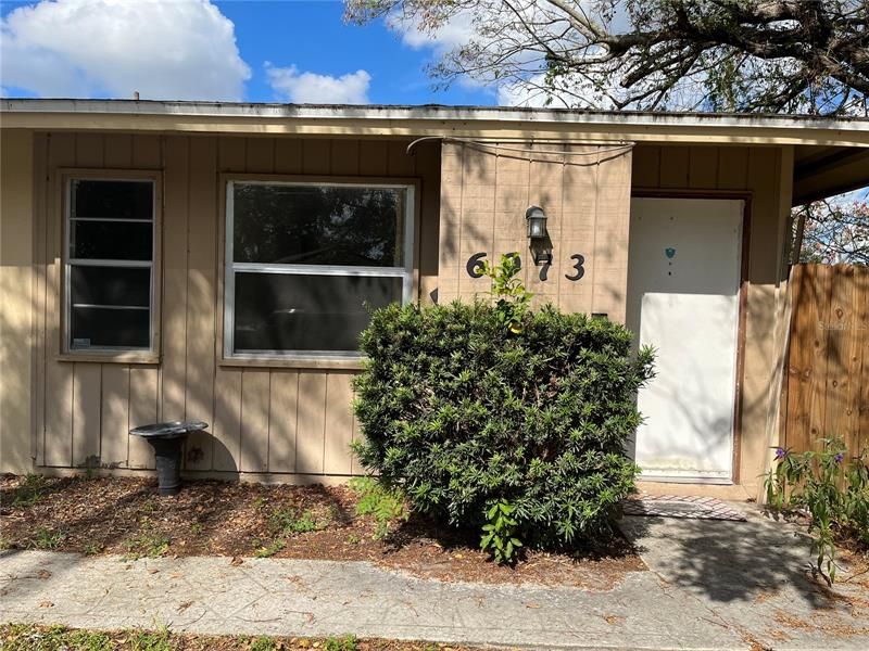 Recently Rented: $1,100 (2 beds, 1 baths, 1576 Square Feet)