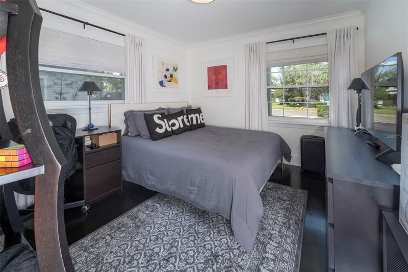 Recently Sold: $840,000 (3 beds, 2 baths, 1703 Square Feet)