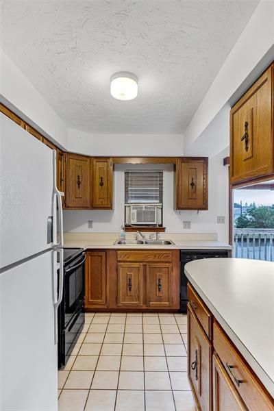 Recently Sold: $475,000 (3 beds, 3 baths, 864 Square Feet)