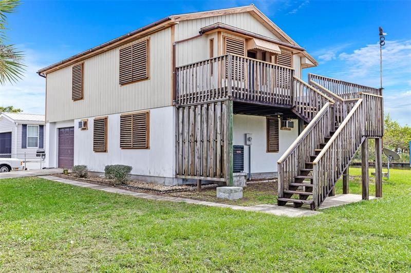 Recently Sold: $475,000 (3 beds, 3 baths, 864 Square Feet)