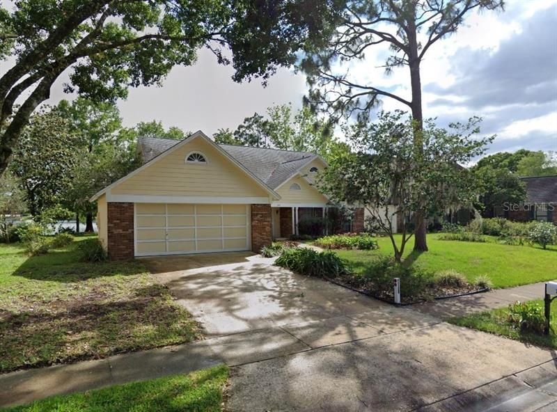 Recently Sold: $450,000 (4 beds, 2 baths, 2115 Square Feet)