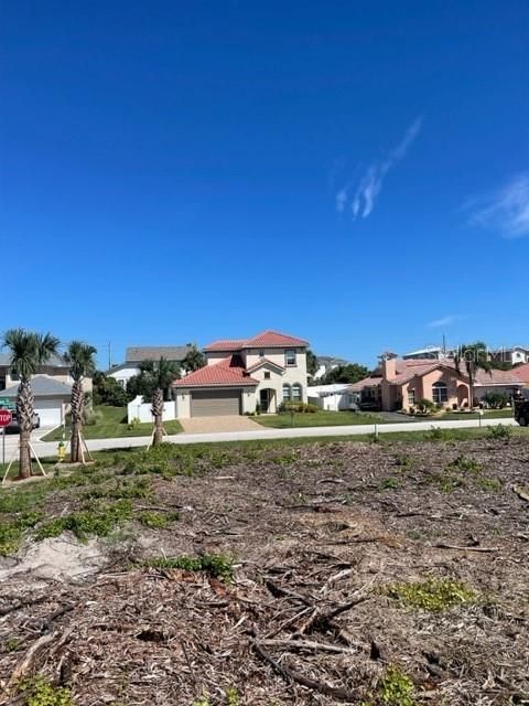 En Venta: $299,000 (0.20 acres)