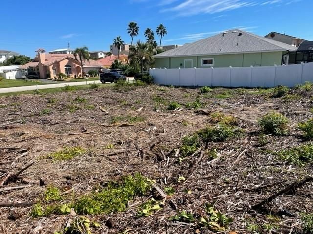 En Venta: $299,000 (0.20 acres)