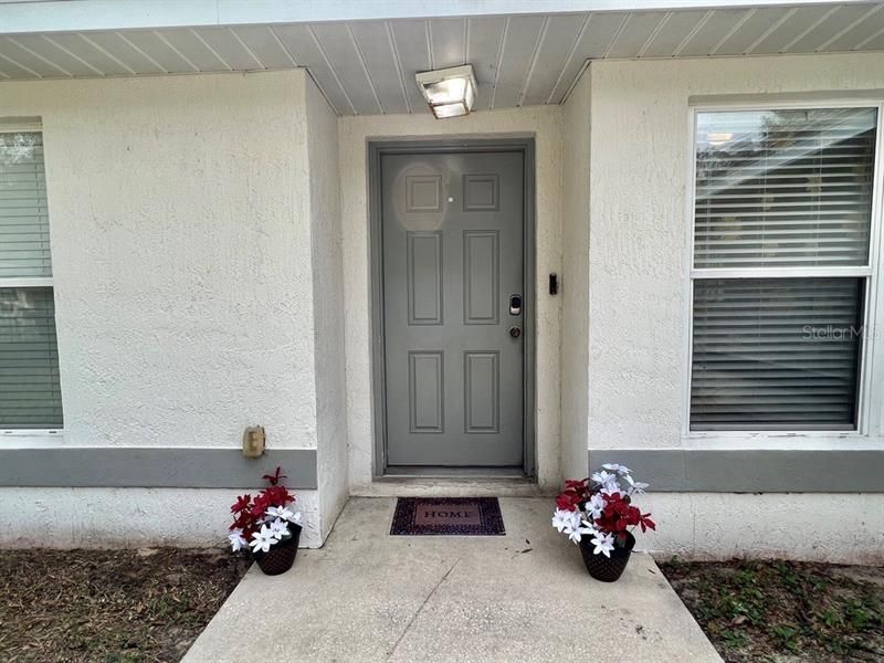 Recently Sold: $242,500 (3 beds, 2 baths, 1384 Square Feet)
