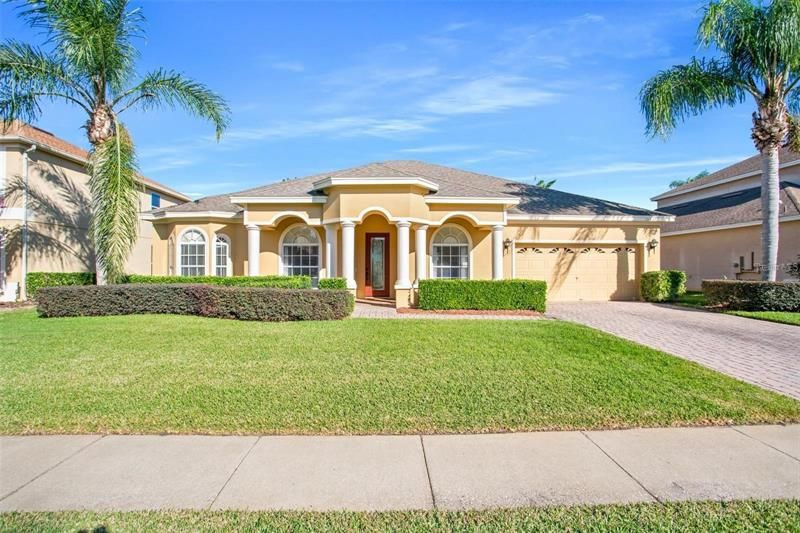 Recently Sold: $750,000 (4 beds, 3 baths, 2295 Square Feet)