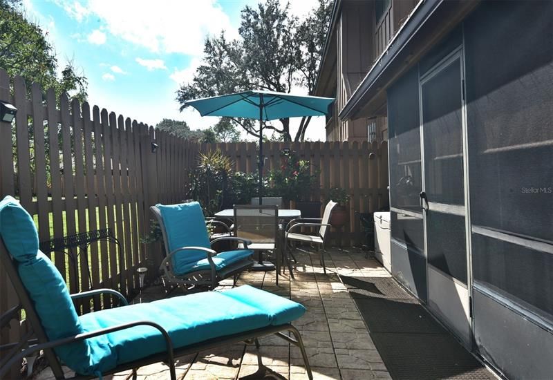 Recently Sold: $284,900 (2 beds, 2 baths, 1372 Square Feet)