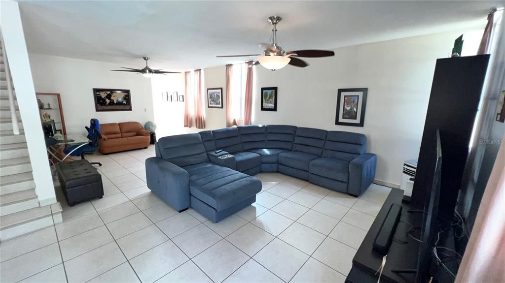 Recently Sold: $334,000 (4 beds, 2 baths, 3200 Square Feet)