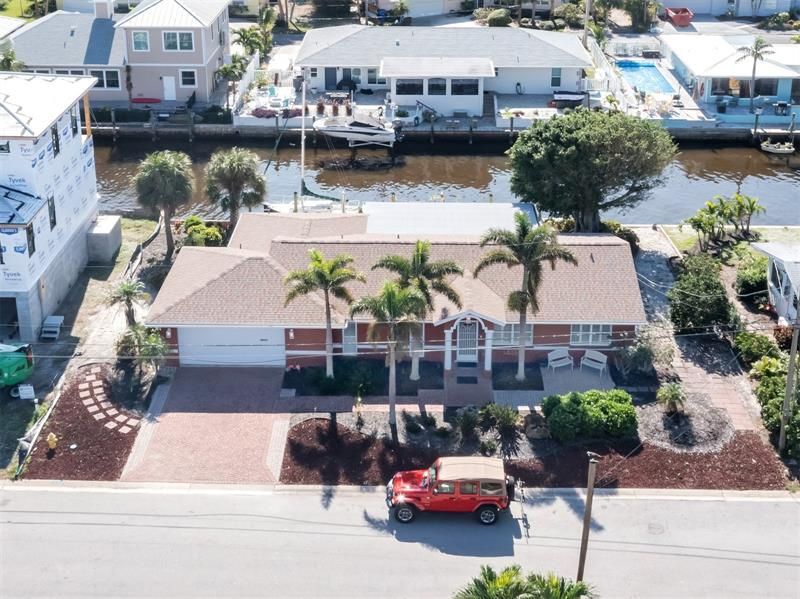 Recently Sold: $1,250,000 (3 beds, 2 baths, 1560 Square Feet)