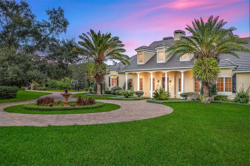 Recently Sold: $1,289,000 (5 beds, 6 baths, 5062 Square Feet)
