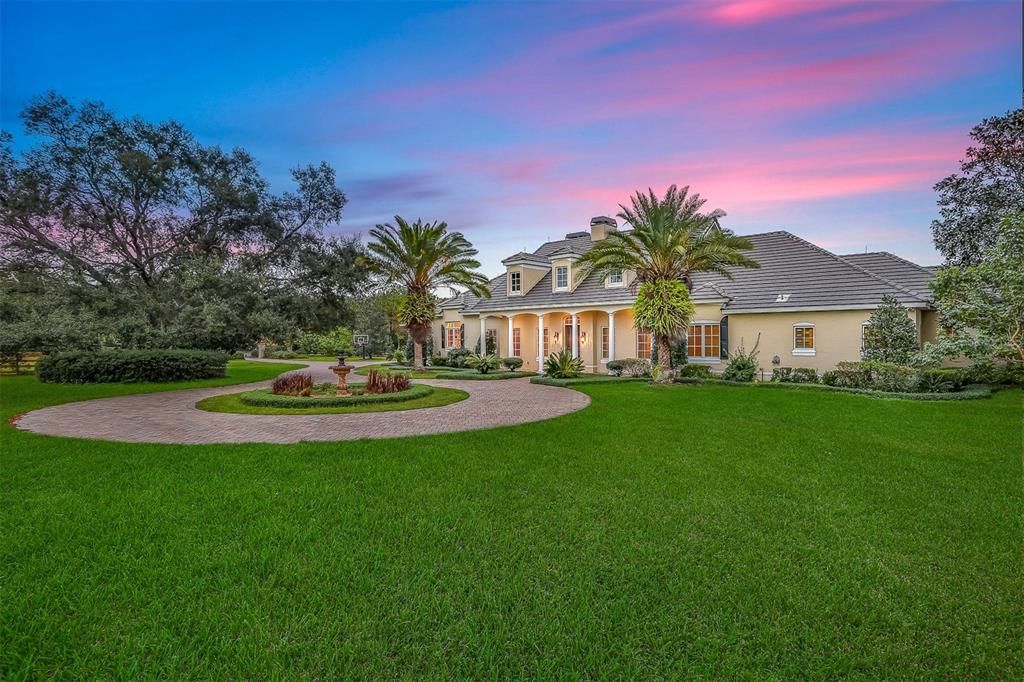 Recently Sold: $1,289,000 (5 beds, 6 baths, 5062 Square Feet)