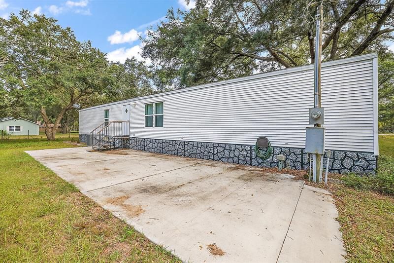 Recently Sold: $139,000 (2 beds, 2 baths, 924 Square Feet)