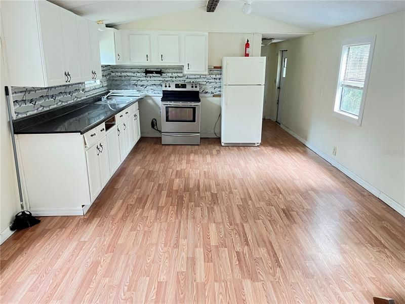 Recently Rented: $825 (2 beds, 2 baths, 846 Square Feet)