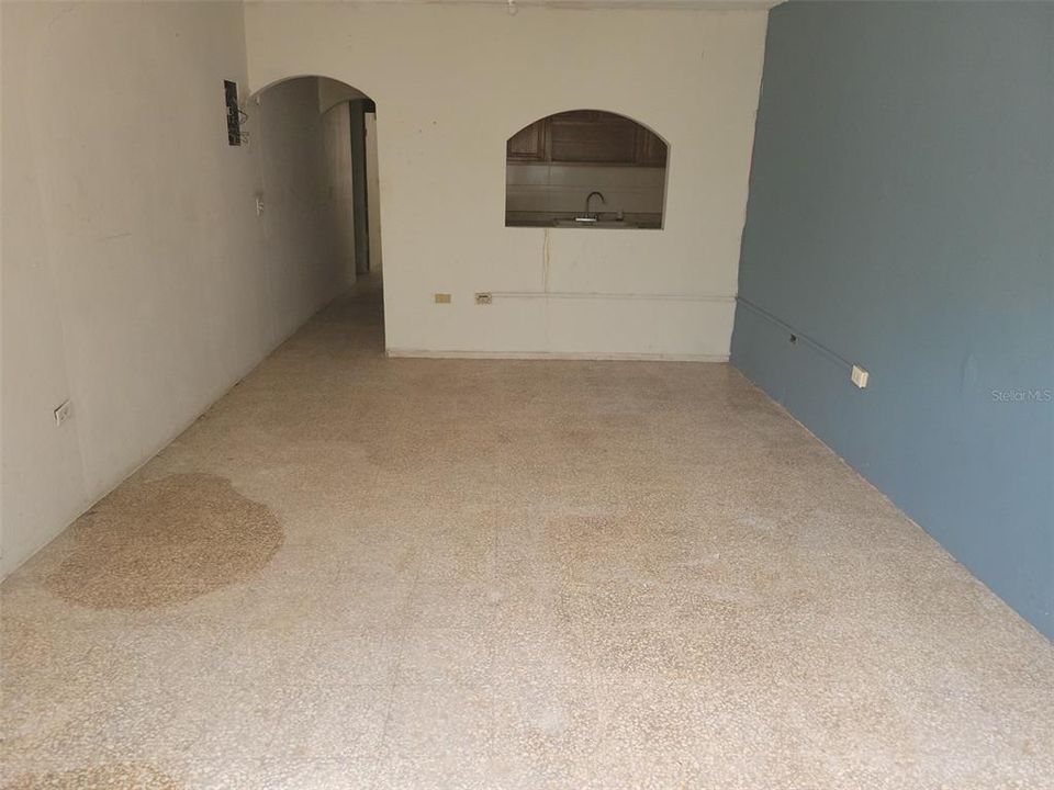 Vendido Recientemente: $52,000 (3 camas, 2 baños, 900 Pies cuadrados)