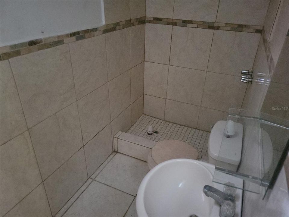 Vendido Recientemente: $52,000 (3 camas, 2 baños, 900 Pies cuadrados)