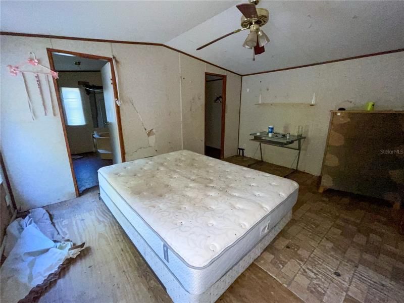 Недавно продано: $39,900 (3 спален, 2 ванн, 1216 Квадратных фут)