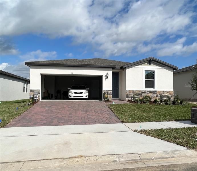 Recently Sold: $319,570 (3 beds, 2 baths, 1491 Square Feet)