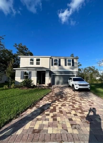 Recently Sold: $443,565 (5 beds, 3 baths, 2566 Square Feet)