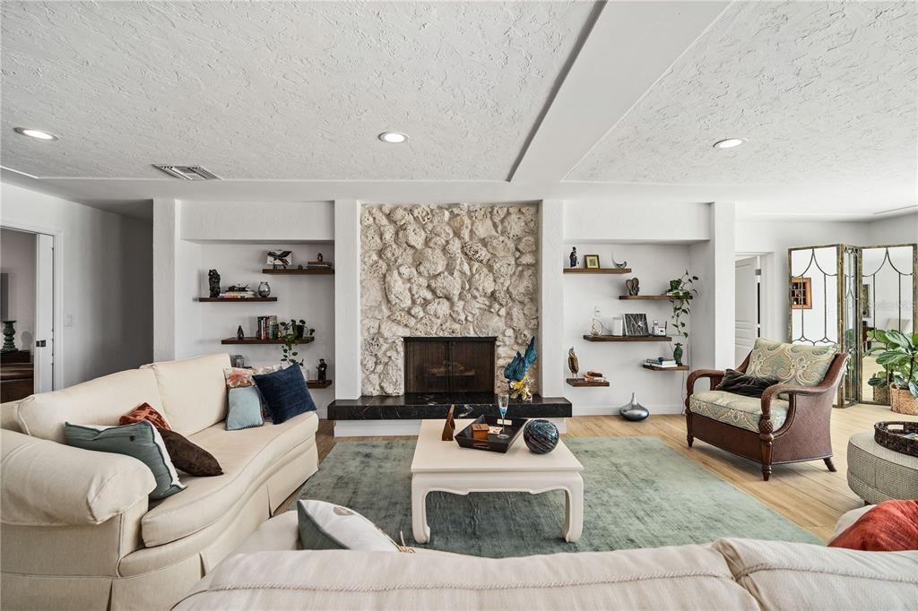 Recently Sold: $2,890,000 (4 beds, 3 baths, 3339 Square Feet)