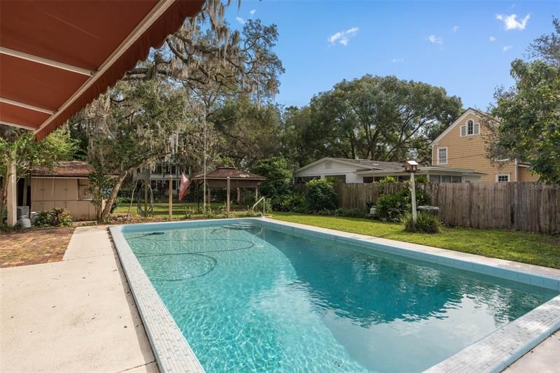 Recently Sold: $825,000 (3 beds, 3 baths, 2721 Square Feet)
