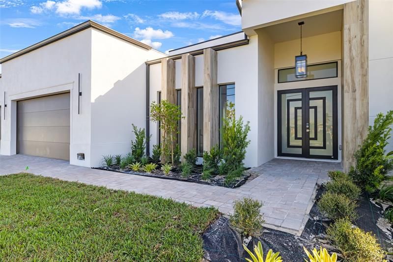 Recently Sold: $1,595,000 (3 beds, 3 baths, 2479 Square Feet)