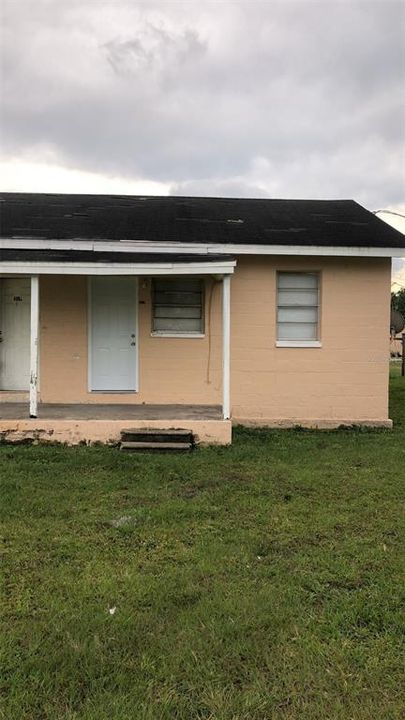 Recently Rented: $950 (2 beds, 1 baths, 600 Square Feet)