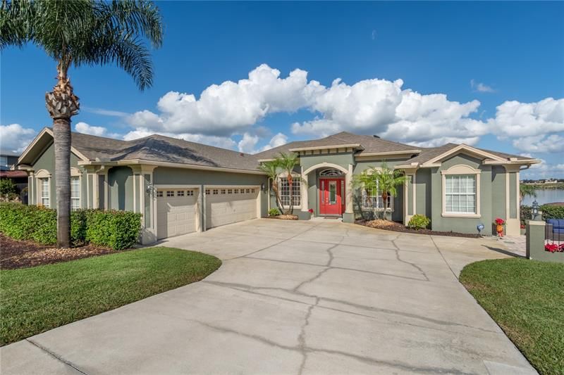 Recently Sold: $796,400 (4 beds, 3 baths, 2962 Square Feet)