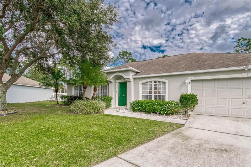 Recently Sold: $380,000 (4 beds, 2 baths, 2176 Square Feet)