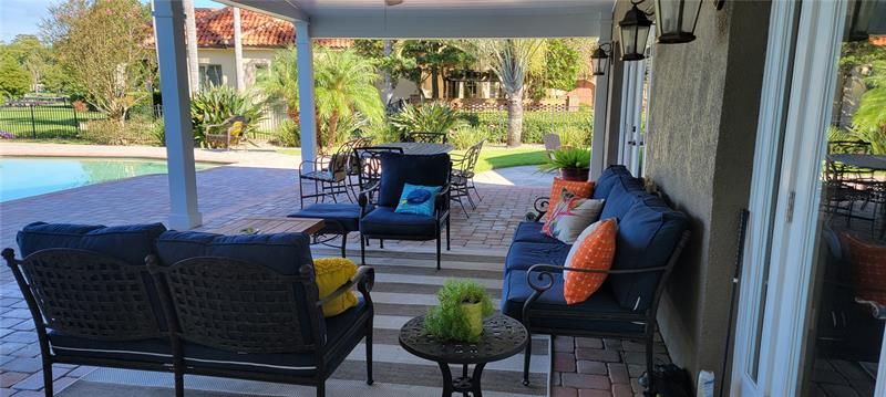 Recently Sold: $1,500,000 (5 beds, 3 baths, 3238 Square Feet)